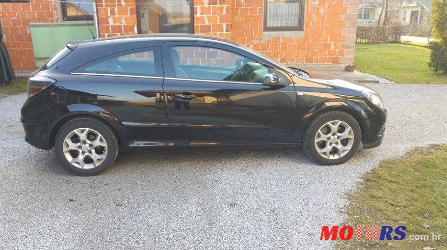 2006' Opel Astra 1,9 Cdti photo #2