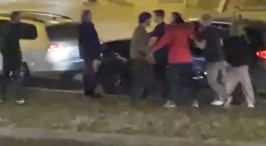 Tučnjava na cesti: Trojica muškaraca se potukla nakon koncerta Ace Pejovića u Areni