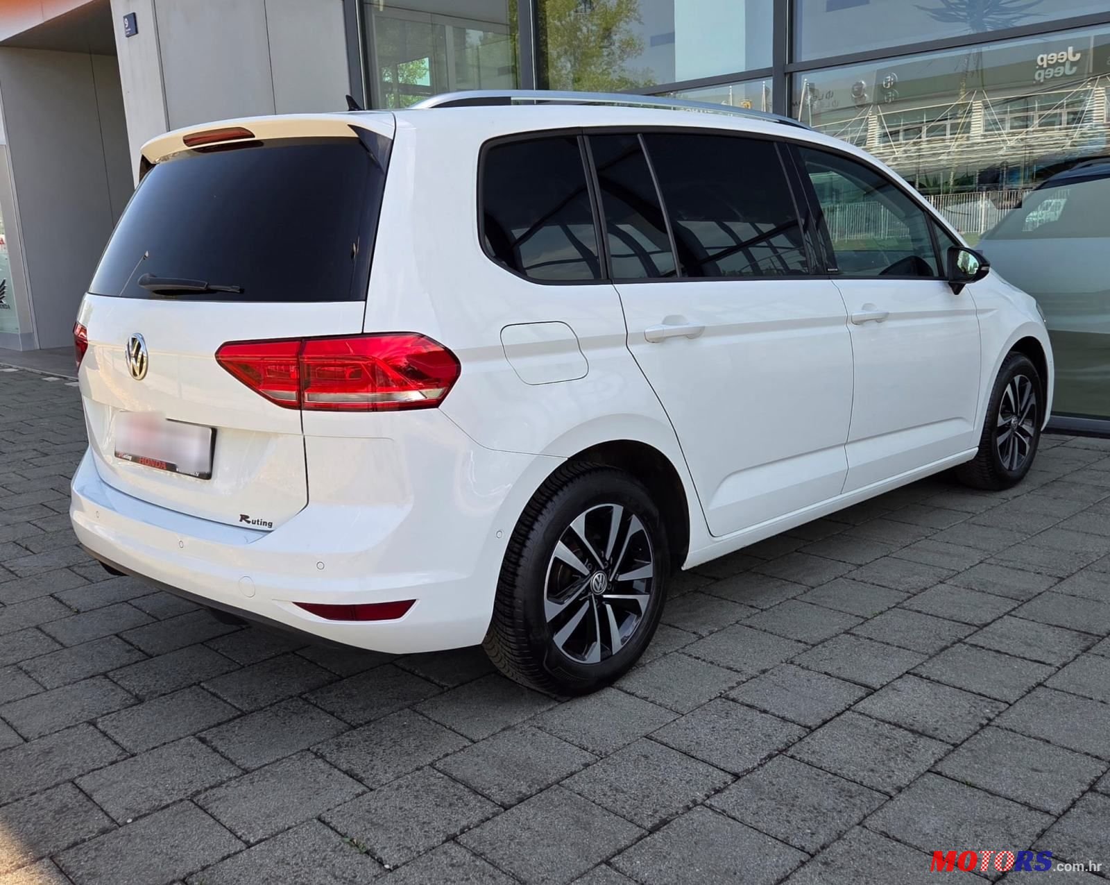 2019' Volkswagen Touran 1.5 Tsi Dsg photo #6