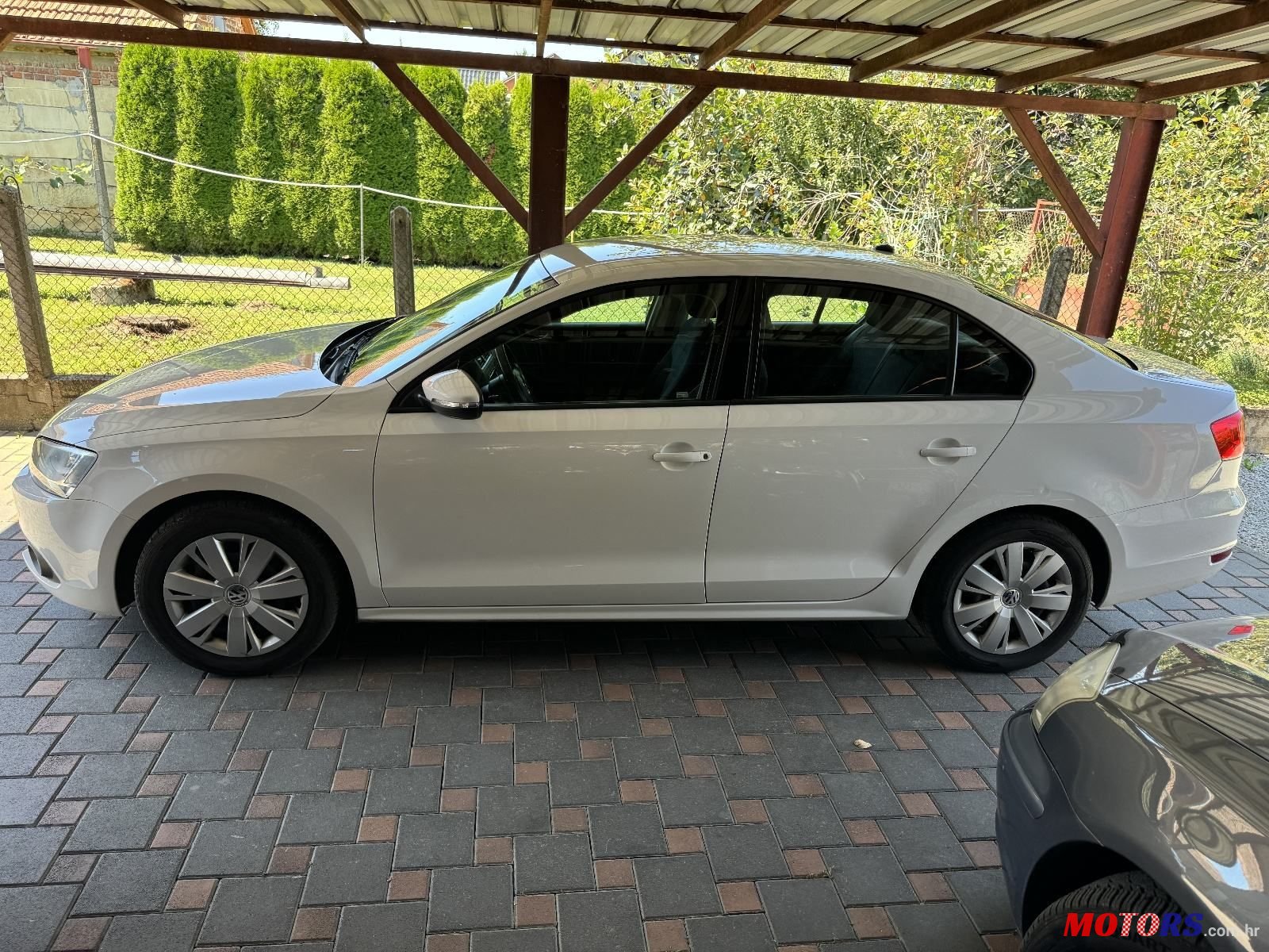 2010' Volkswagen Jetta 1,6 Tdi photo #2