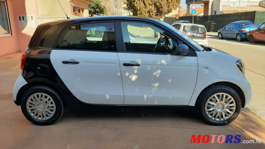 2015' Smart Forfour 1.0 Pure photo #4