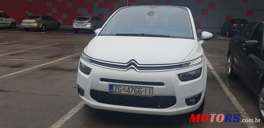 2014' Citroen C4 Grand Picasso photo #2