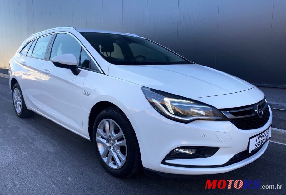 2016' Opel Astra 1,6 Cdti photo #1