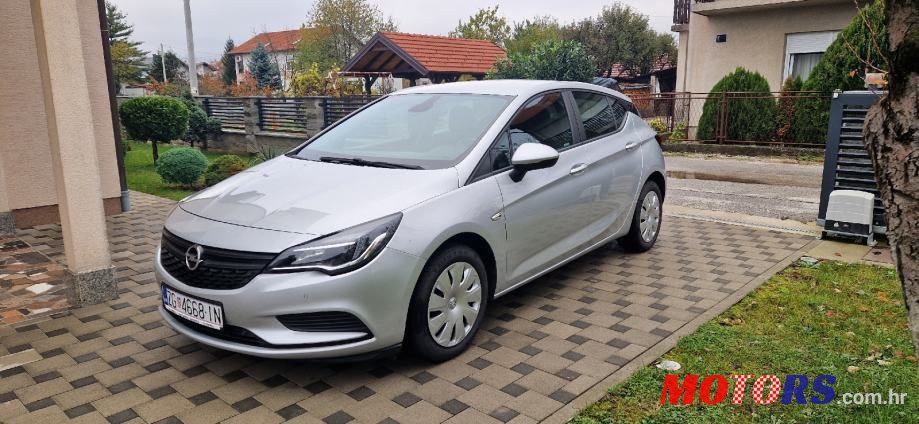 2015' Opel Astra 1.6 Cdti photo #1