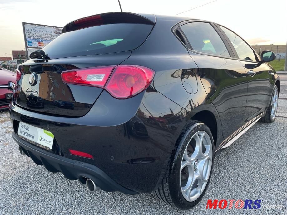 2016' Alfa Romeo Giulietta 2,0 photo #5