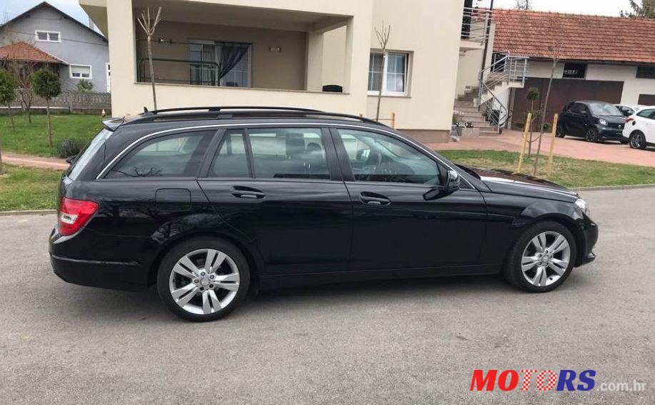 2013' Mercedes-Benz C-Klasa T-Model 200 Cdi T photo #2