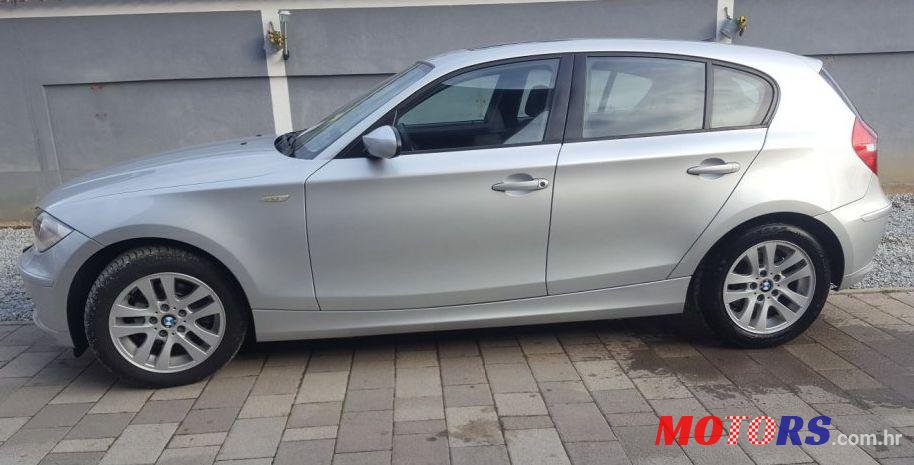 2008' BMW Serija 1 118D photo #1