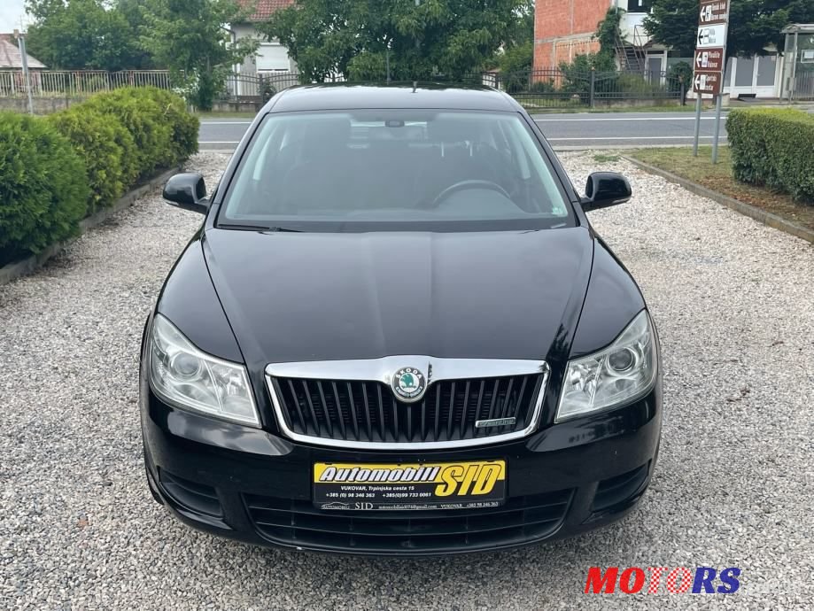 2011' Skoda Octavia photo #3