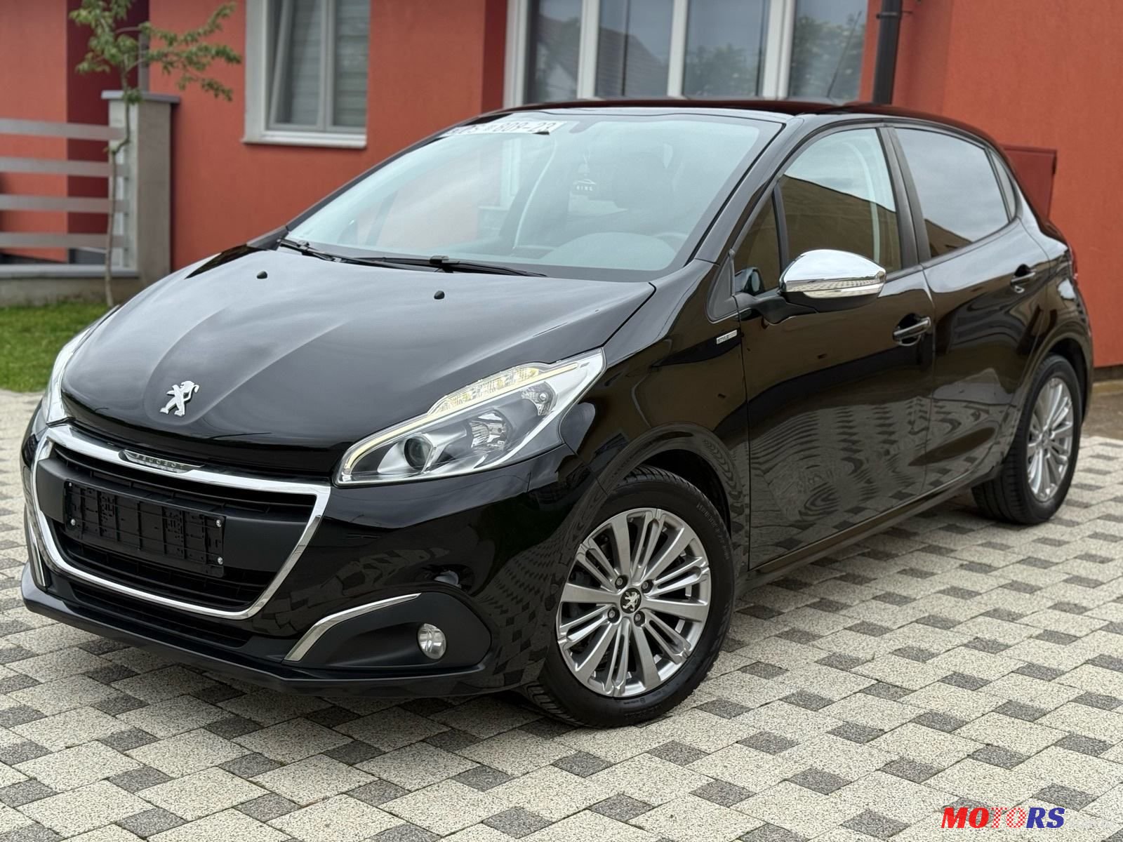 2018' Peugeot 208 1,6 Bluehdi photo #1