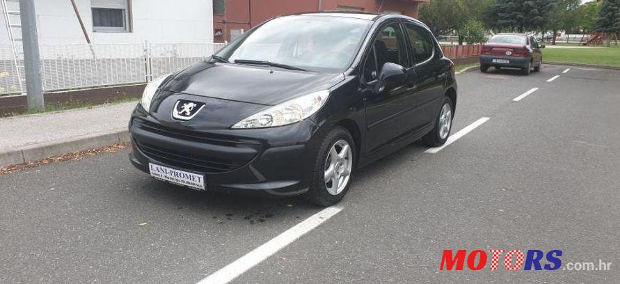 2007' Peugeot 207 1,4 photo #1