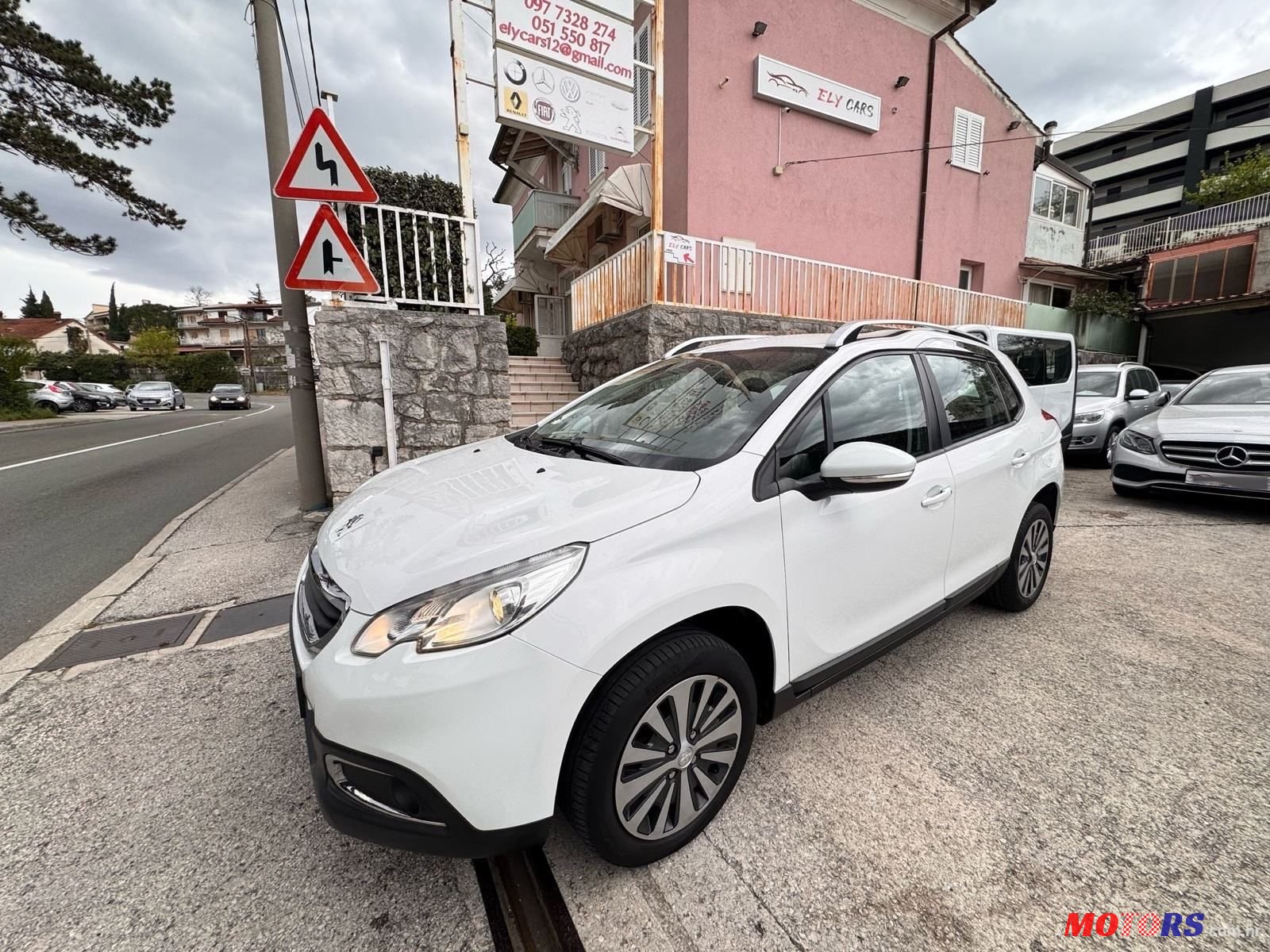 2014' Peugeot 2008 1,6 E-Hdi photo #3