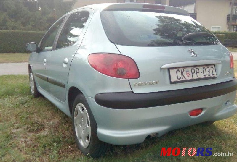 2004' Peugeot 206 206 1,4 Hdi photo #2