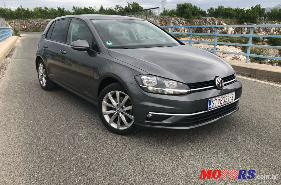 2017' Volkswagen Golf 7 1,6 Tdi Bmt photo #1