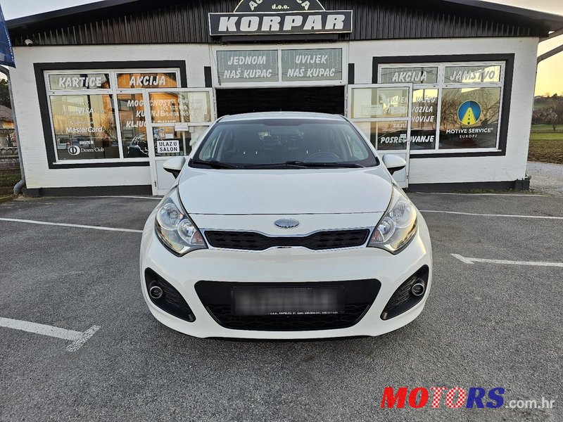 2013' Kia Rio 1.4 Crdi Ex Urban photo #2