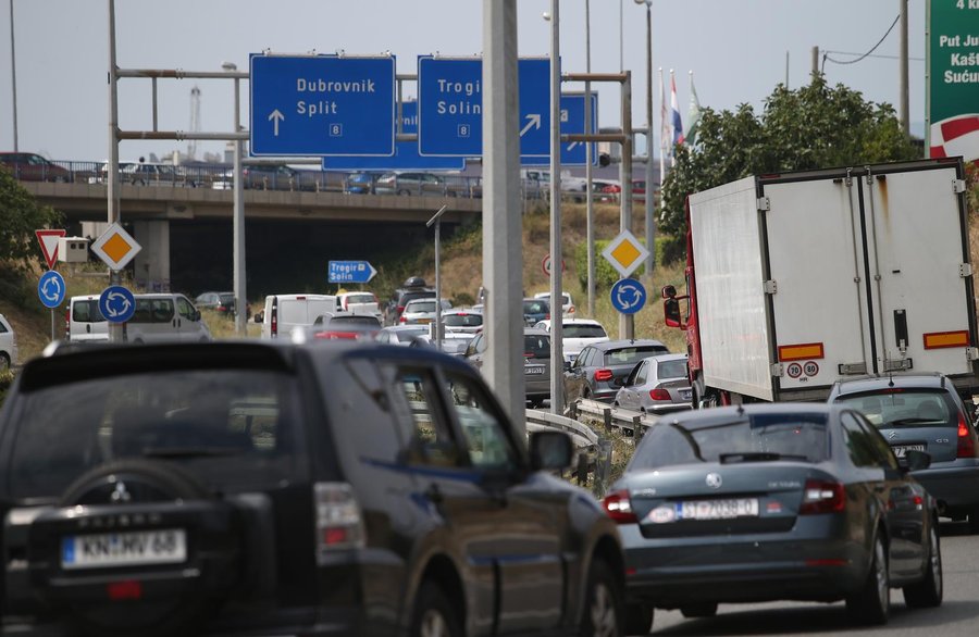 Kolaps prometa u Splitu - gužve zbog nesreće, kolona do Dugopolja