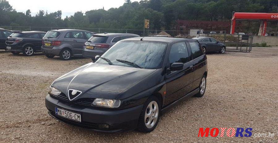 1999' Alfa Romeo 145 photo #1