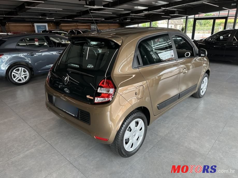 2017' Renault Twingo Sce photo #6
