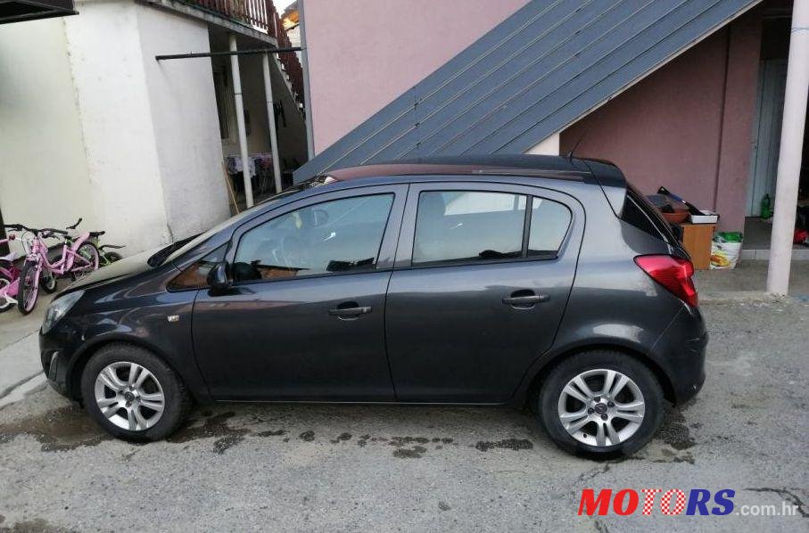 2011' Opel Corsa 1,4 16V photo #1