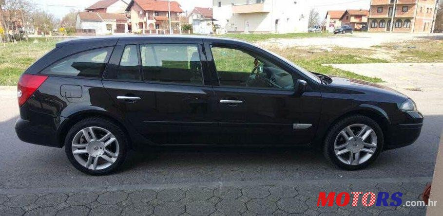 2005' Renault Laguna Grandtour 2,0 Dci photo #1