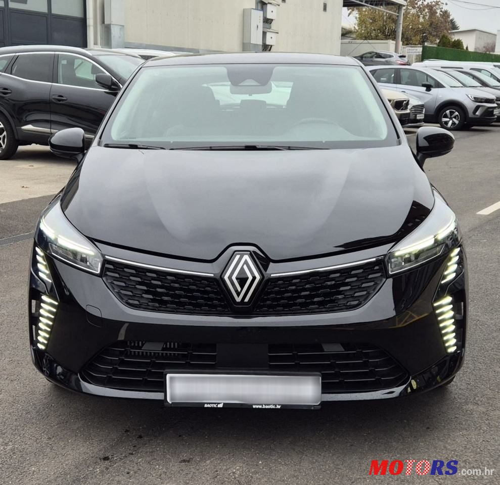 2024' Renault Clio photo #3