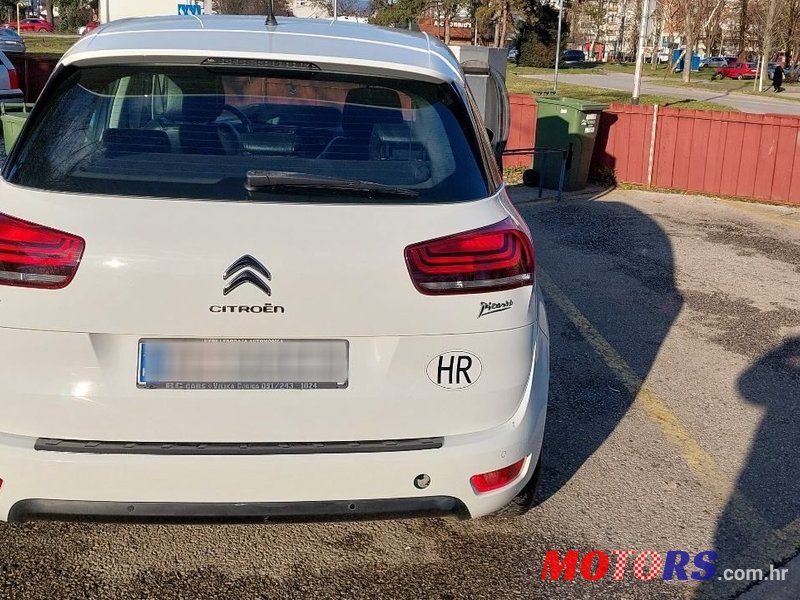 2017' Citroen C4 Picasso Bluehdi 120 photo #3