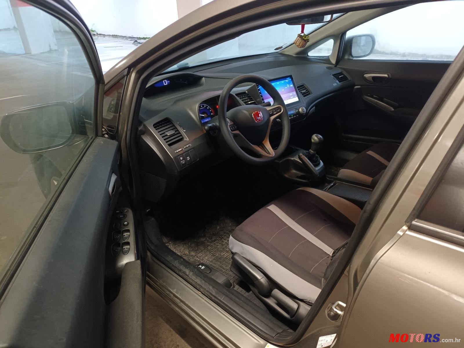 2008' Honda Civic Sedan photo #5