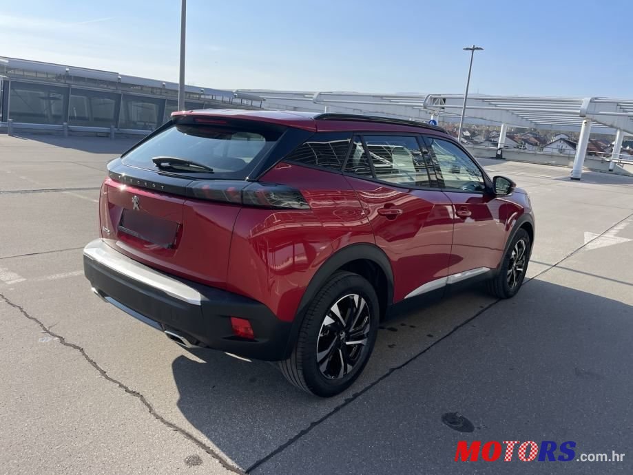 2020' Peugeot 2008 1,2 Puretech photo #3