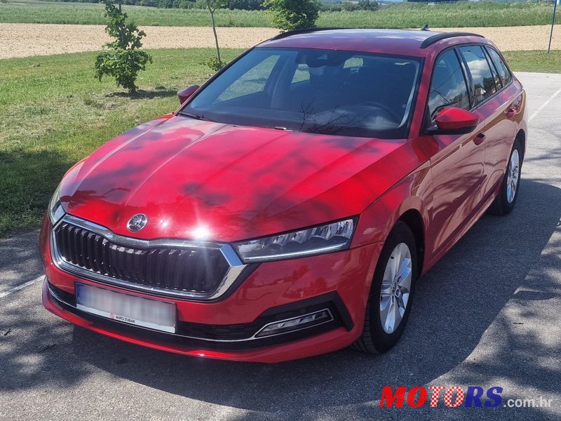 2021' Skoda Octavia Combi photo #3