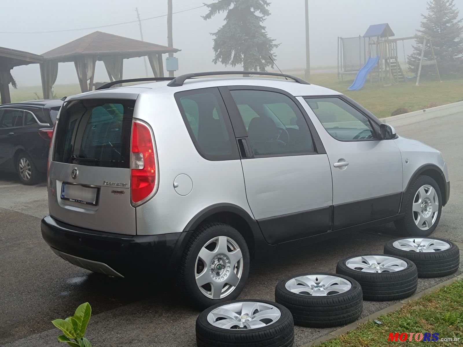 2009' Skoda Roomster 1,9 Tdi Pd photo #5