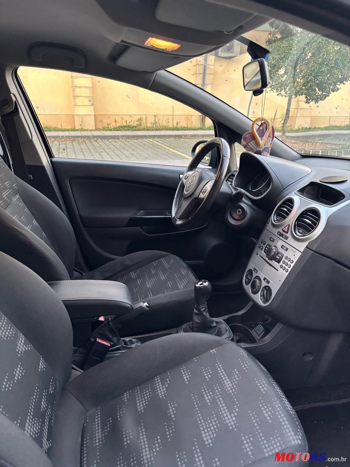 2011' Opel Corsa 1,2 16V photo #5