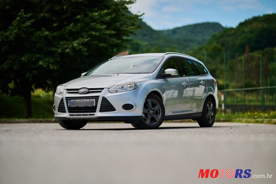 2013' Ford Focus Karavan photo #3