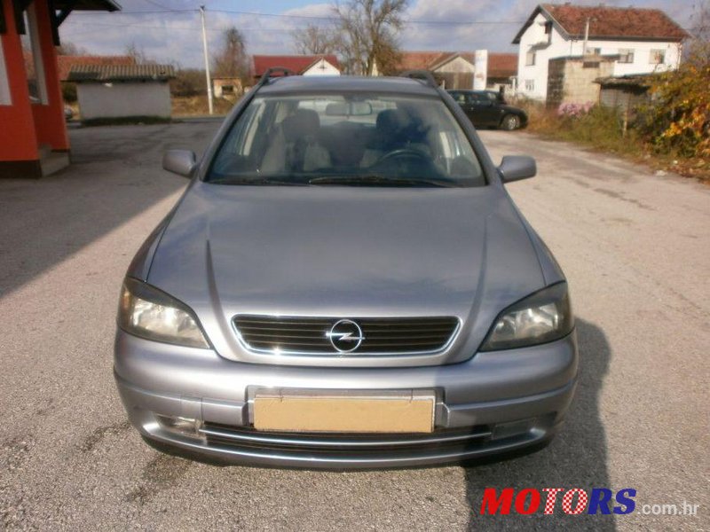 2004' Opel Astra Caravan 1,7 Cdti photo #2