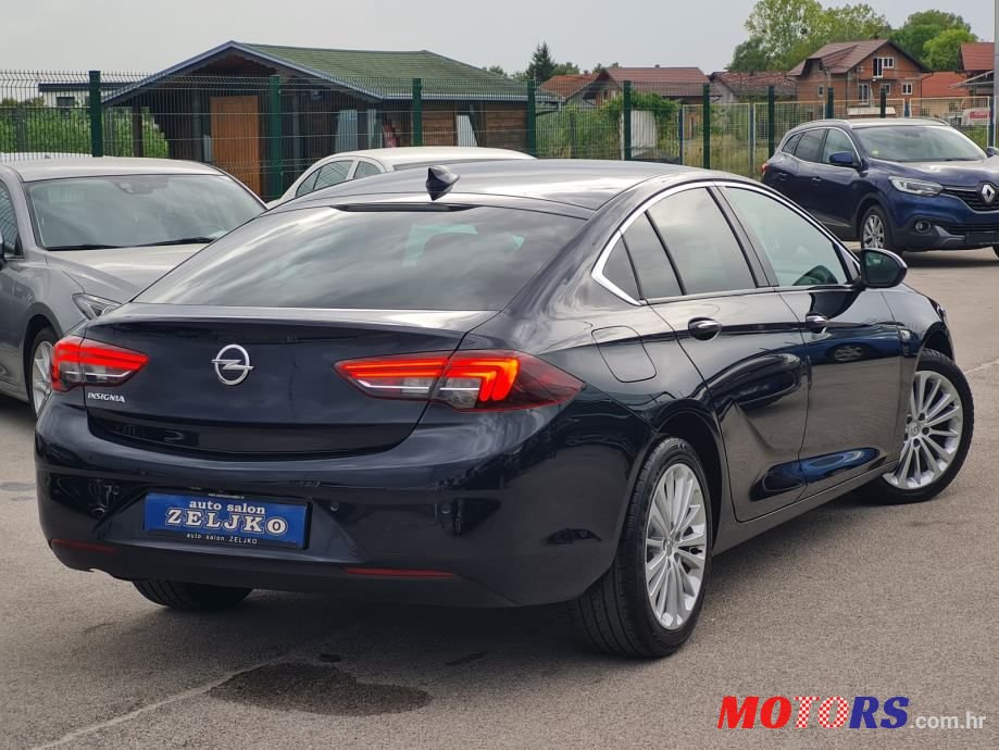 2018' Opel Insignia photo #2