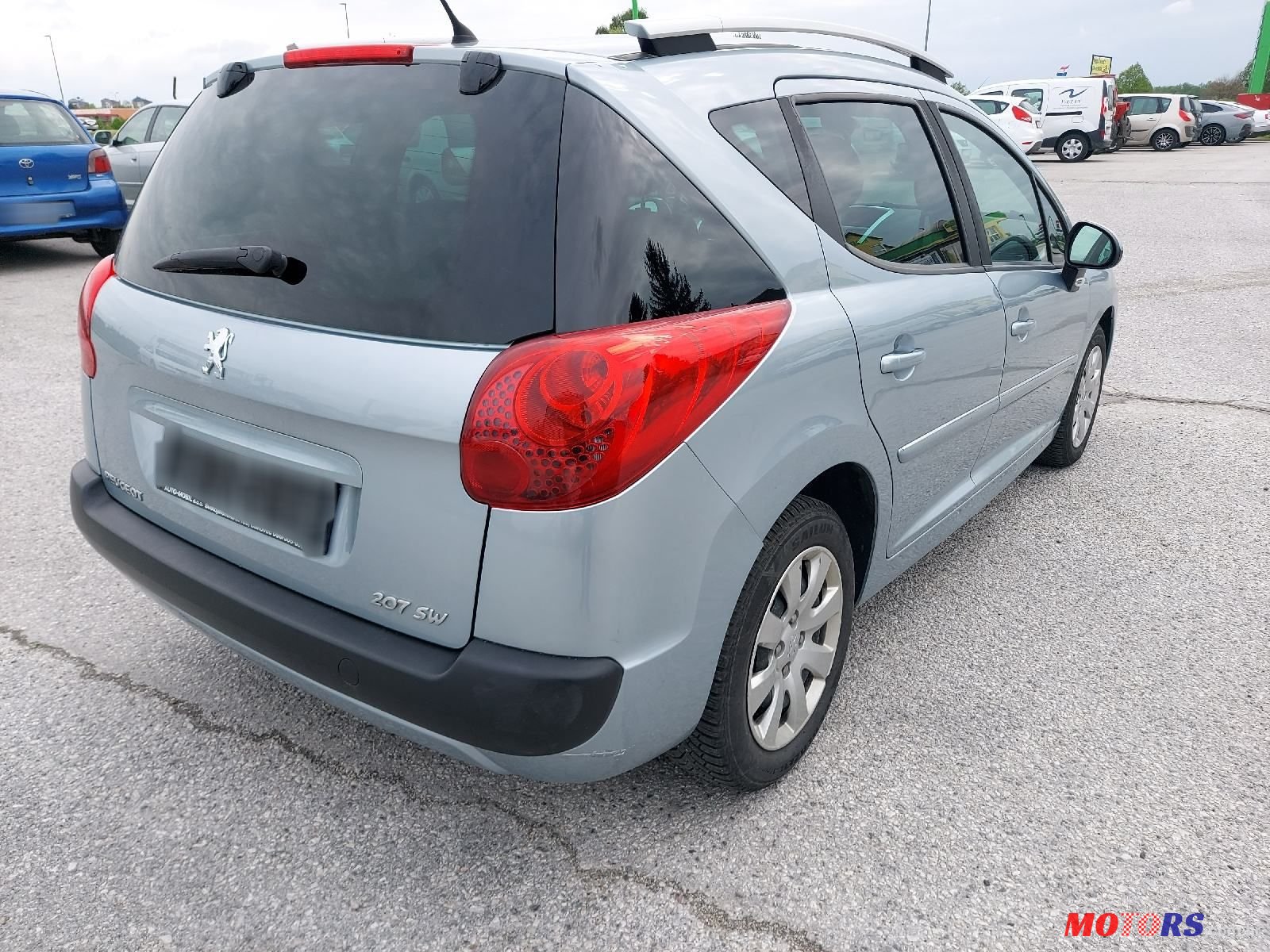 2011' Peugeot 207 Sw photo #3