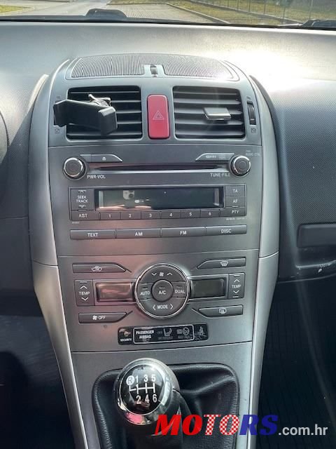 2009' Toyota Auris 1,6 Vvt-I photo #5