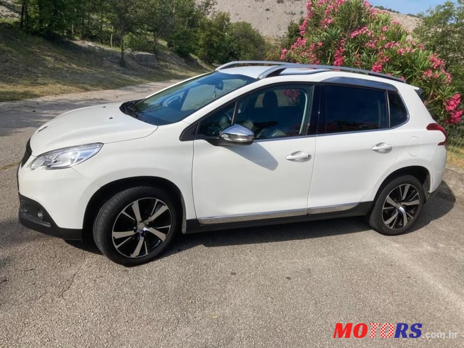 2016' Peugeot 2008 photo #2