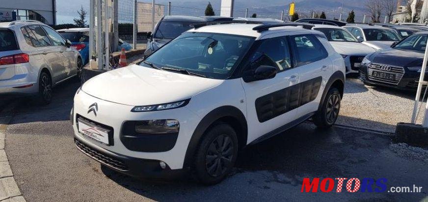 2015' Citroen C4 Cactus 1,6 Bluehdi photo #1