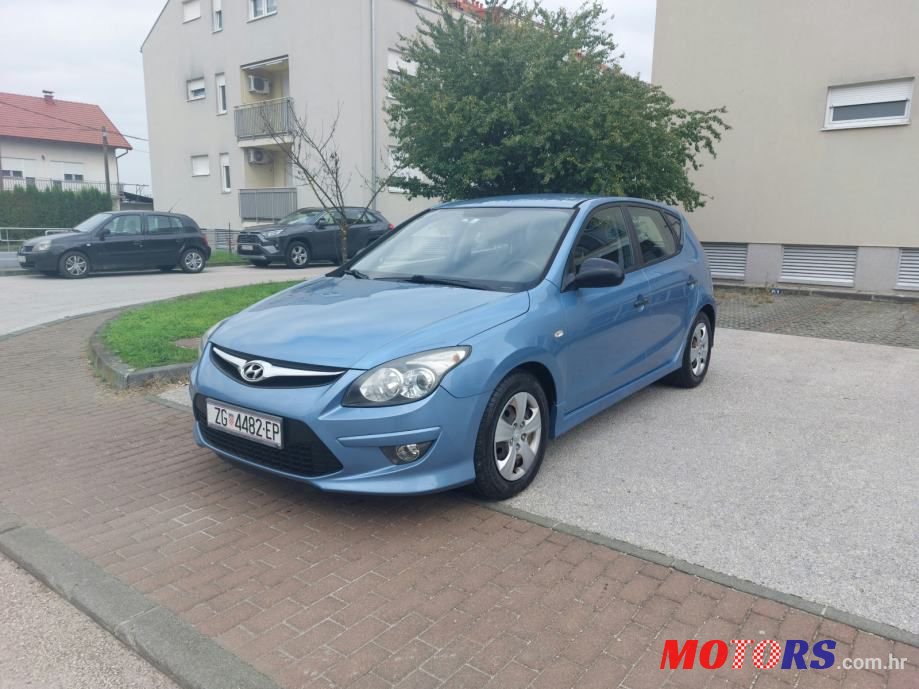 2012' Hyundai i30 photo #1