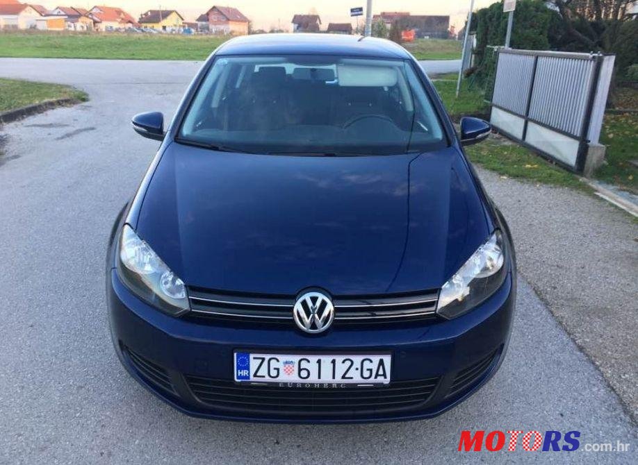 2010' Volkswagen Golf VI 1,6 TDI photo #1