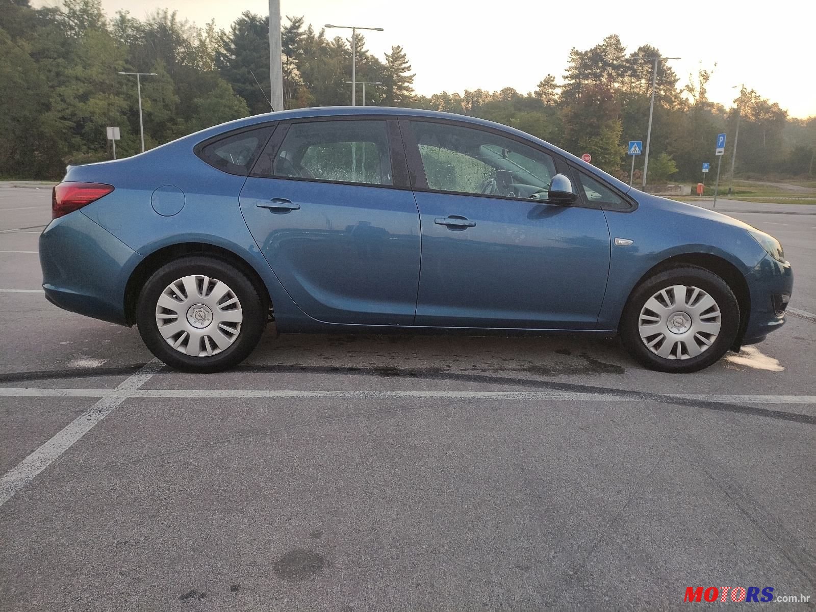 2017' Opel Astra 1.6 Cdti photo #5
