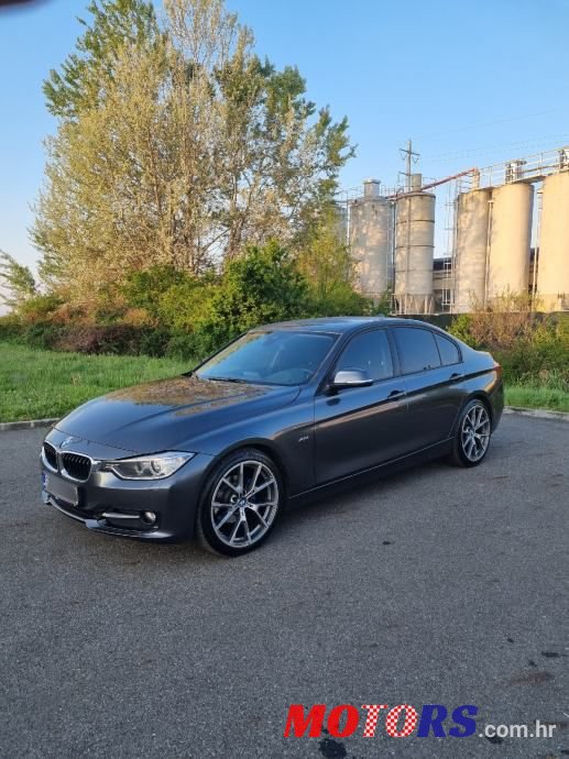 2015' BMW Serija 3 318Xd photo #1