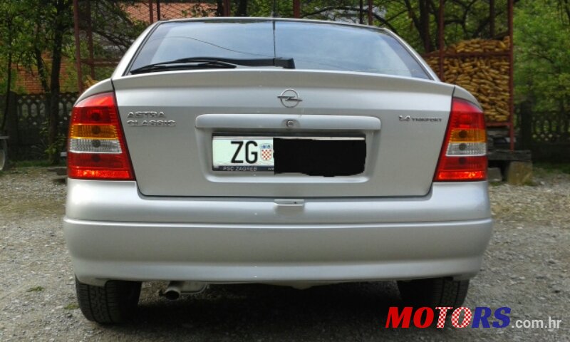 2009' Opel Astra G photo #5