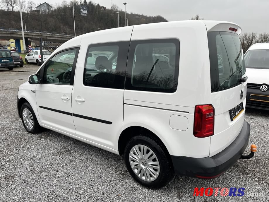 2017' Volkswagen Caddy photo #5