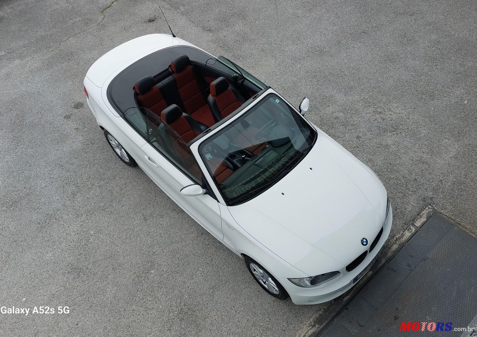 2009' BMW Serija 1 120I photo #2