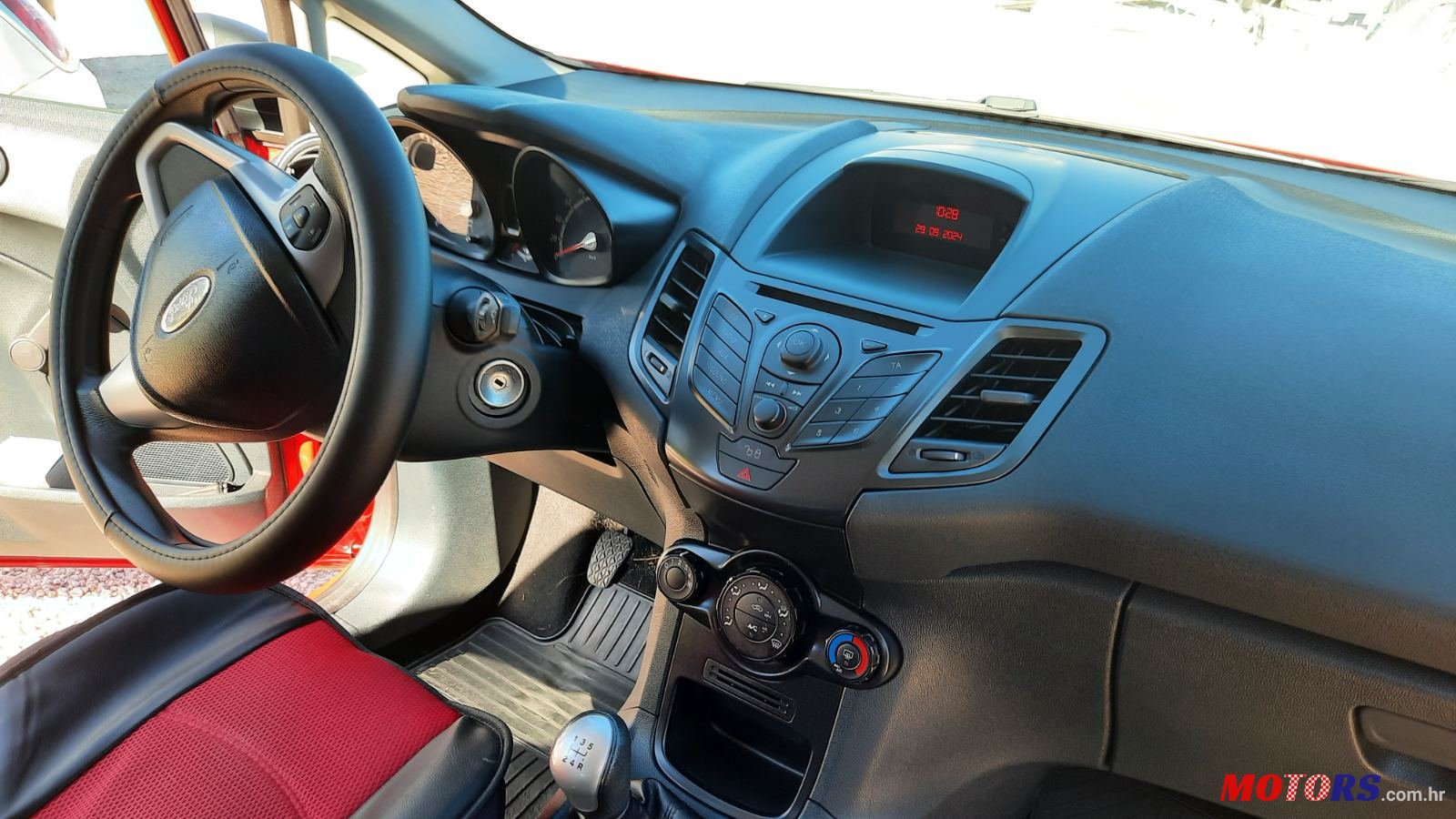 2012' Ford Fiesta 1.25 Duratec photo #5