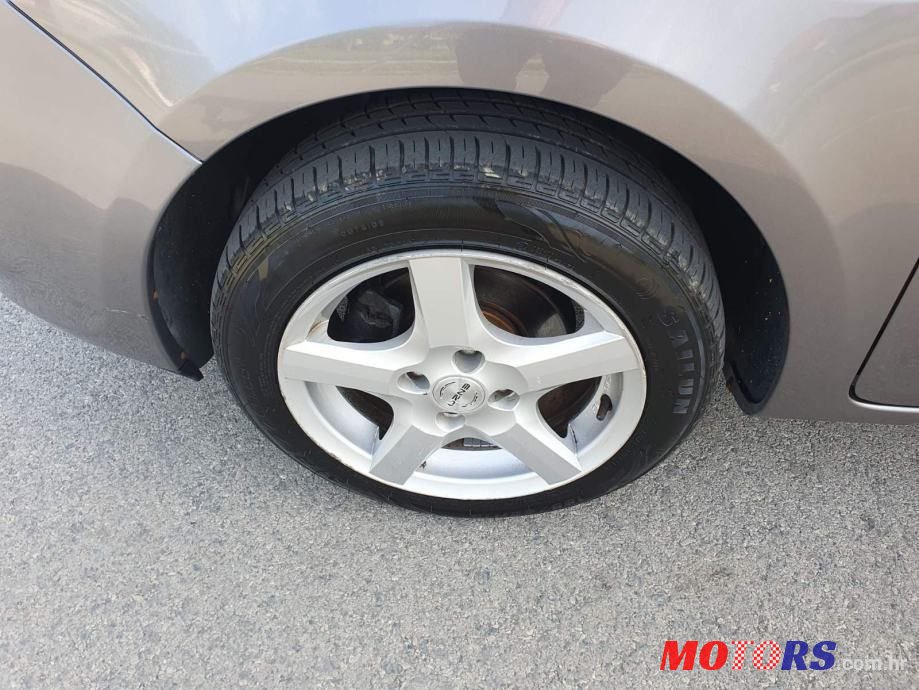 2010' Renault Clio 1,2 16V photo #6