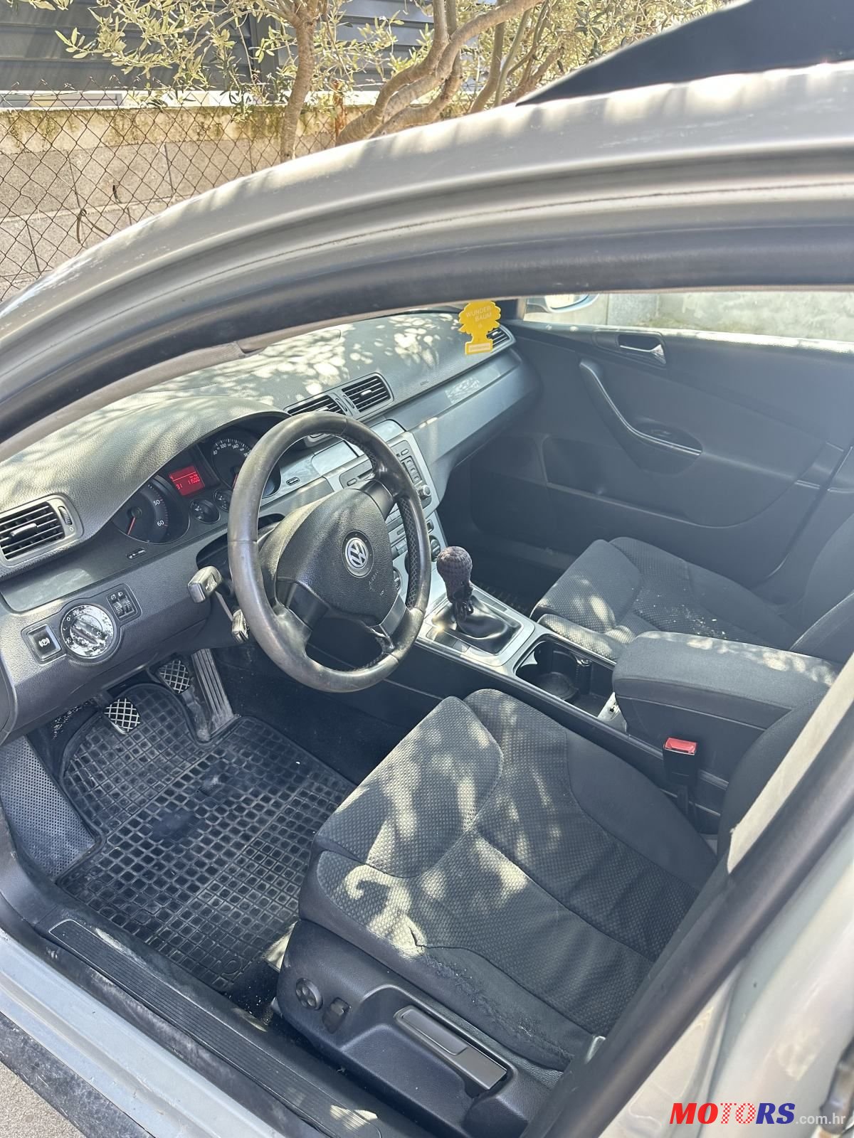 2006' Volkswagen Passat Variant photo #4