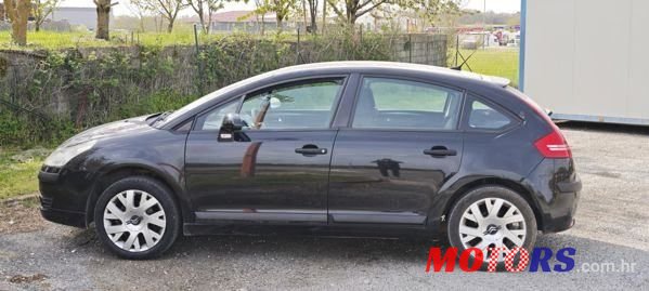 2016' Citroen C1 1,0 Vti 68 photo #1