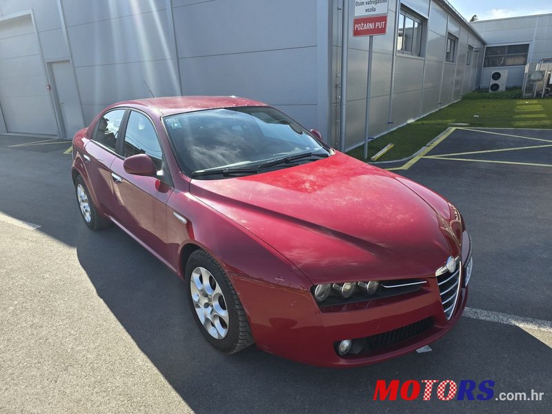 2008' Alfa Romeo 159 1,9 Jtdm photo #2