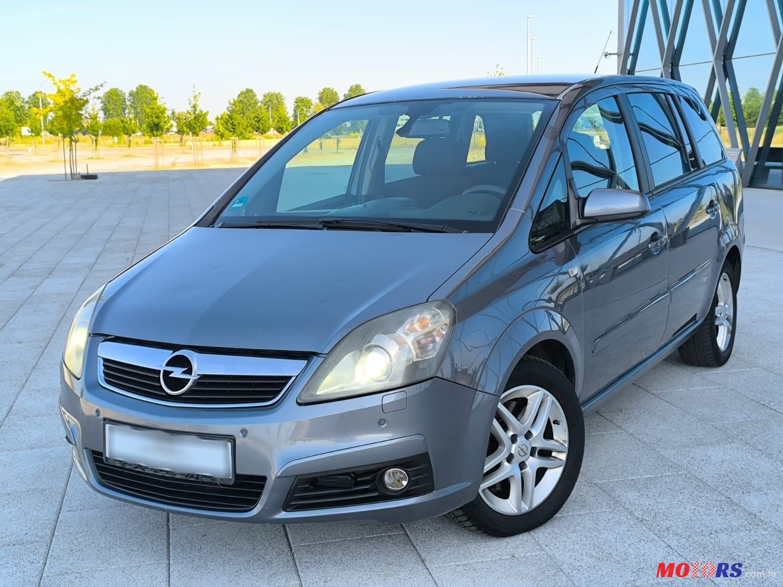 2007' Opel Zafira 1,9 Cdti photo #1